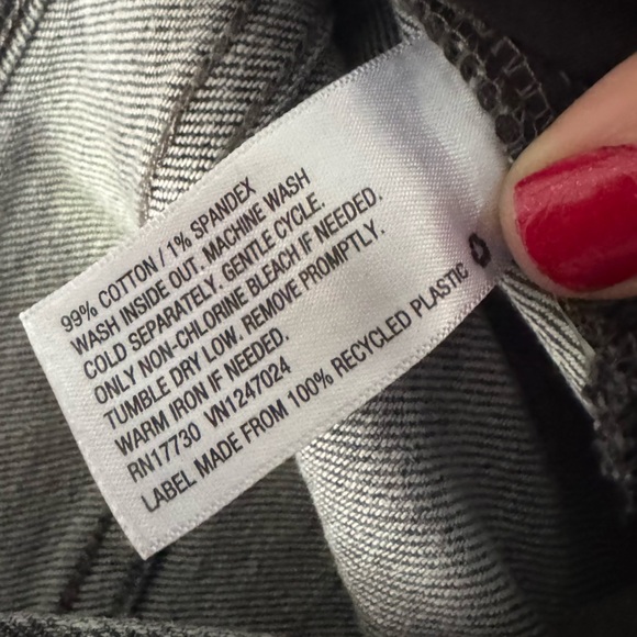 Highest Rise Distressed Mom Jeans Size 10 Black Grunge Aesthetic Ripped Retro - Picture 12 of 16